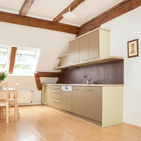 Dvorce Guest house 3*