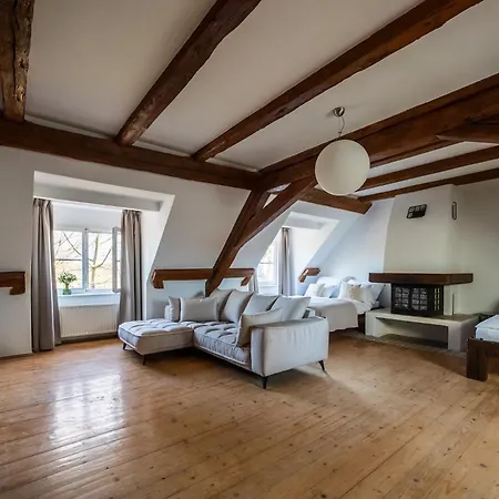 Dvorce Guest house 3*