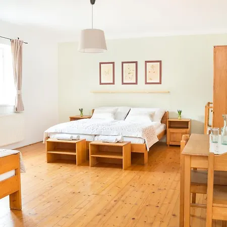 Dvorce Guest house